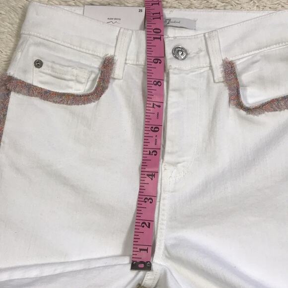 New 7FAMK High Rise 25 Super Skinny Leg Rainbow Fringe Trim White Jean Resort - Picture 10 of 15